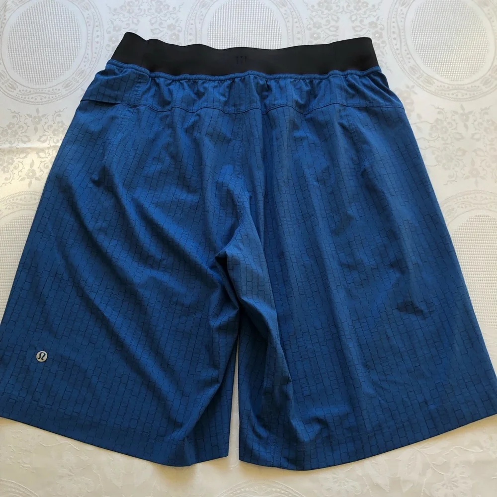 Lululemon Athletica Men’s Size M Nylon Blue Swimming Trunks Activewear Shorts